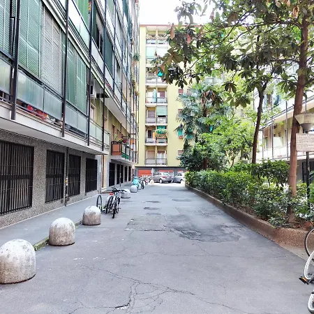 The Green Apt - Stylish And Confortable Large Studio Close To Metro