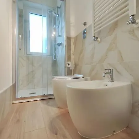 Apartment The Green Apt - Stylish And Confortable Large Studio Close To Metro *