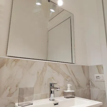 Appartamento The Green Apt - Stylish And Confortable Large Studio Close To Metro Milano